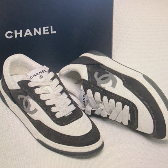 Gray and White Sneakers Size EU 39